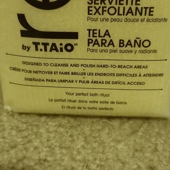 NWT Relax by T. Tail Exfoliating Wash Cloth - Picture 4 of 5